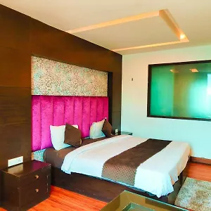 billions-hotel.hotelsdelhi.org/