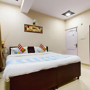 oyo-78241-sam-villa-studio.shimlahotels.net/